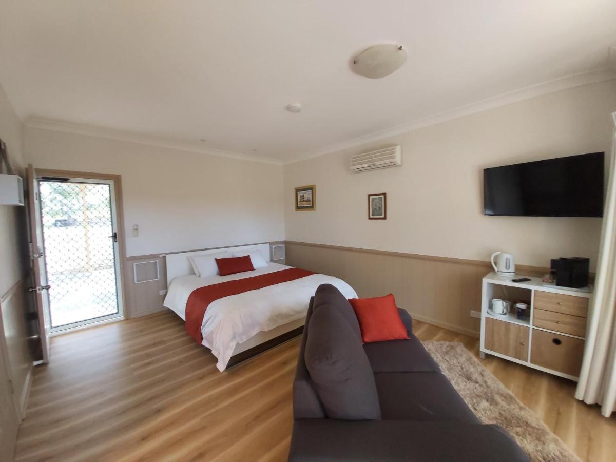 Accommodation Creek Cottages & Sundown View Suites Ballandean Eksteriør bilde